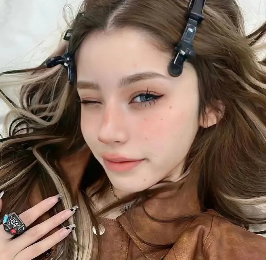 比安布林更黑 在线观看